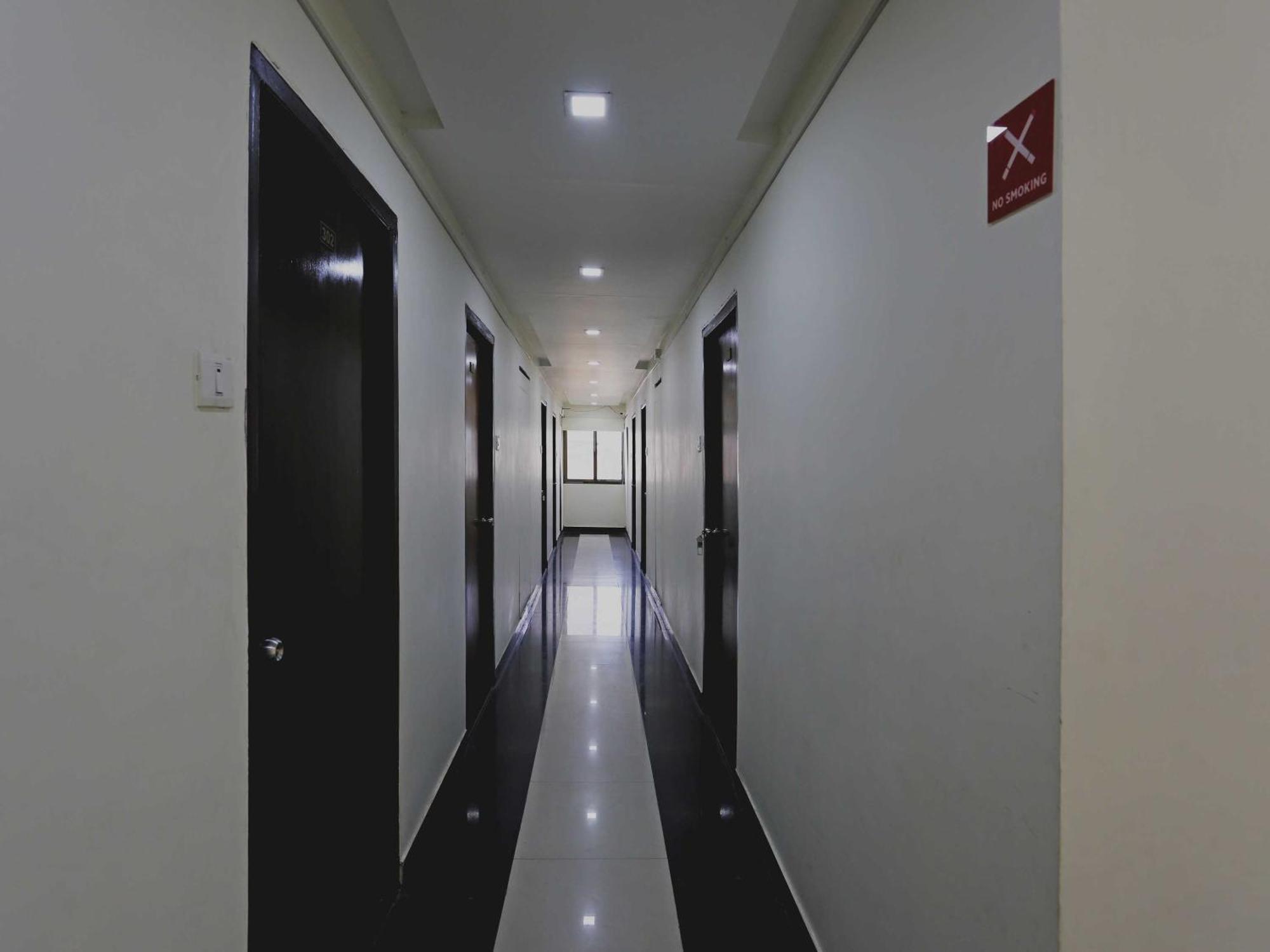 Hotel O Golden Wings Udajpur Zewnętrze zdjęcie